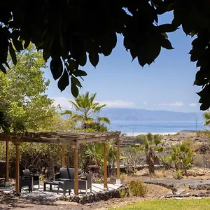https://villa-las-flores-santiago-del-teide-38683.in-canary-islands.com